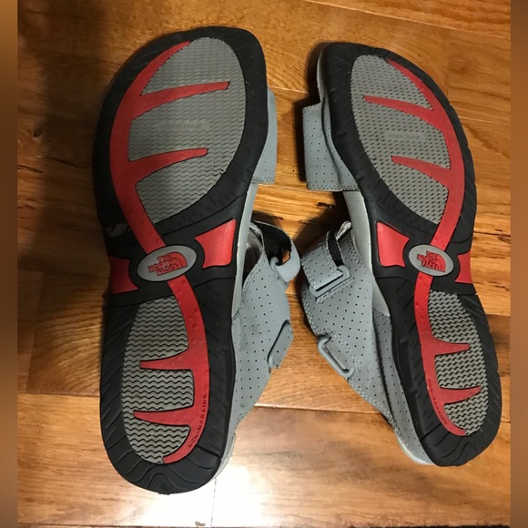 Men’s size 14 slip on sandals. the north face. Pre worn, plenty of tread left. - Picture 5 of 7